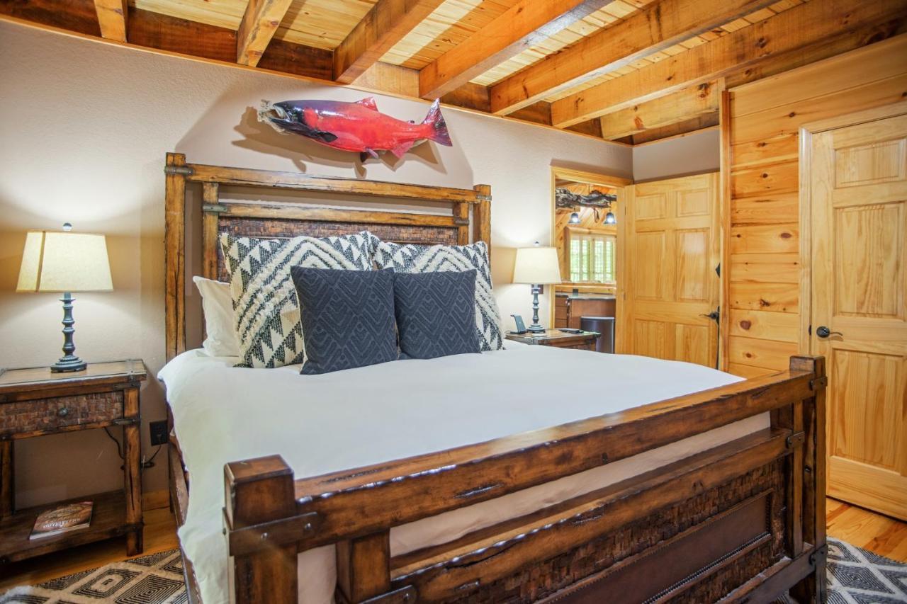 Iron Mountain Lodge - Beautiful Cabin With Forest & Mountain Views! Butler Екстериор снимка